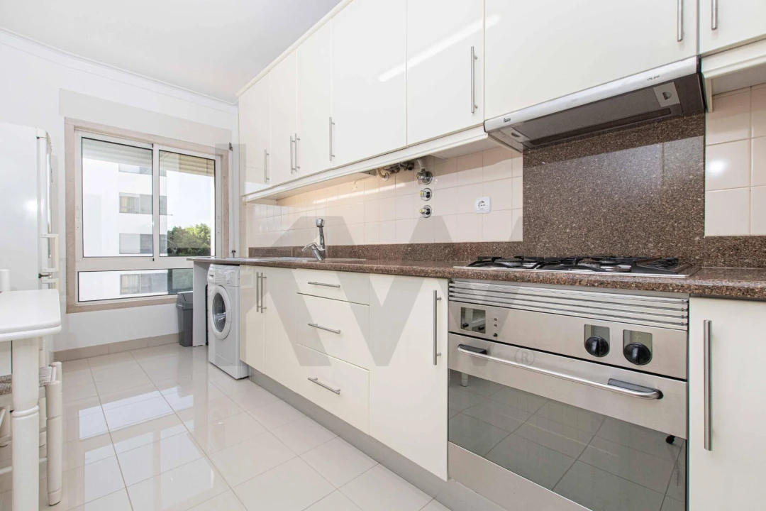 Apartamento T1 para Venda em Parque das Nações Foto 2