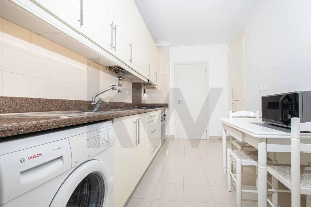 Apartamento T1 para Venda em Parque das Nações Foto 4