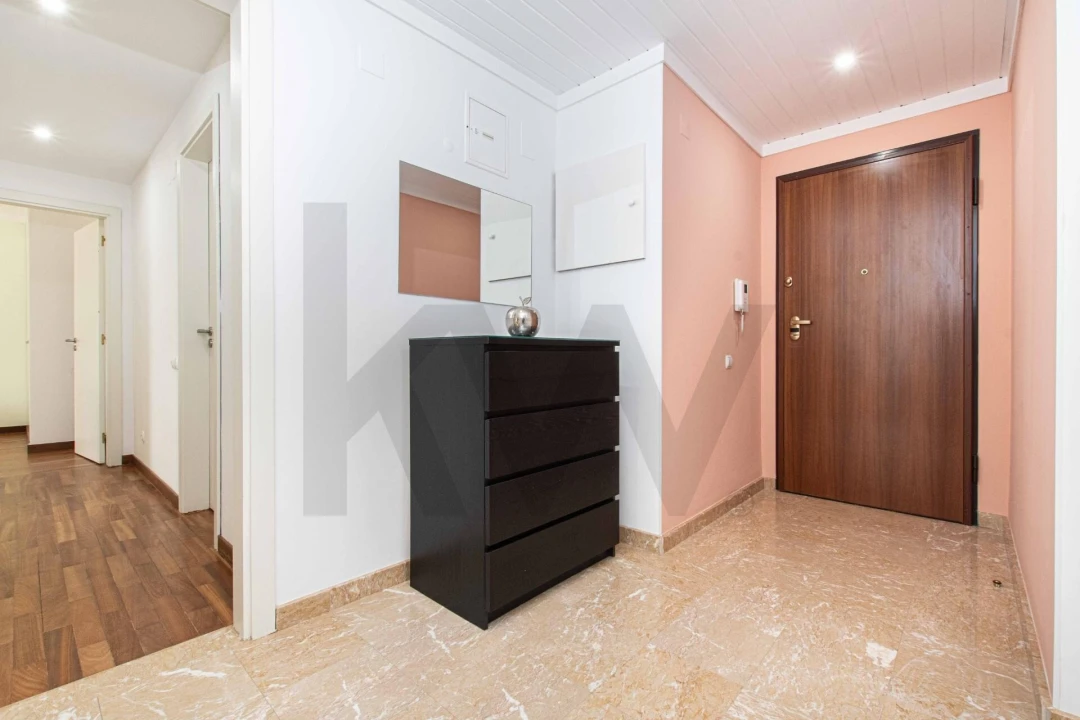 Apartamento T1 para Venda em Parque das Nações Foto 14