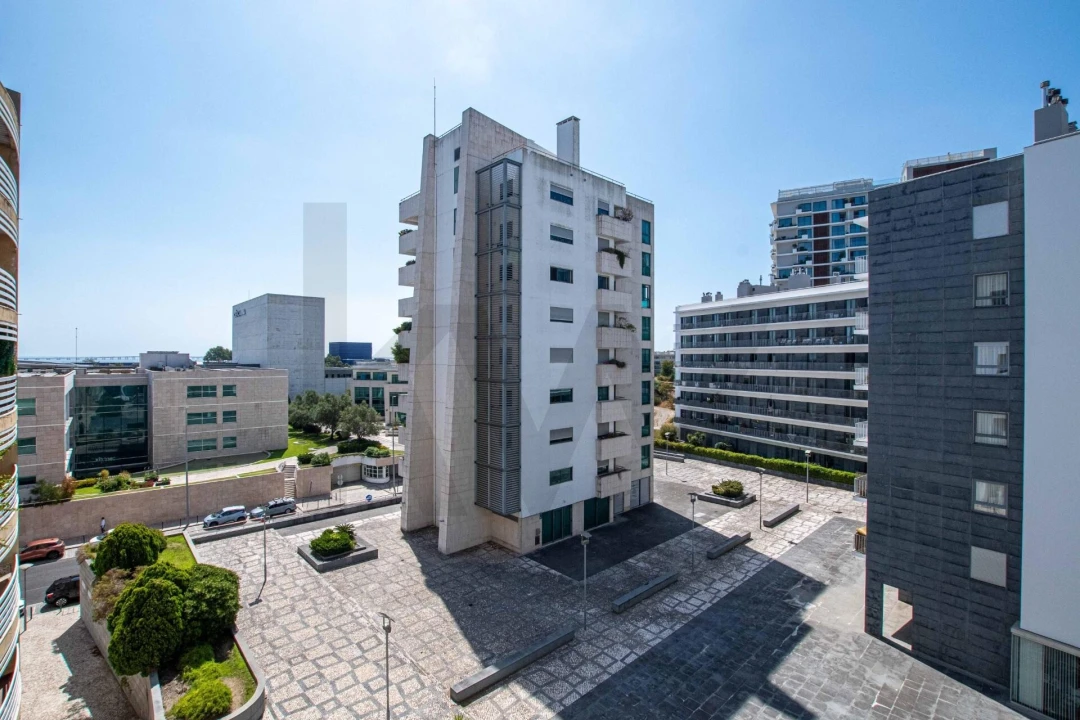 Apartamento T1 para Venda em Parque das Nações Foto 17