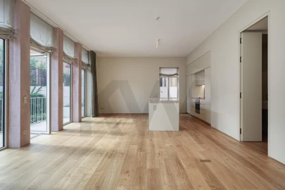 Apartamento T2 para Venda em Oeiras e São Julião da Barra, Paço de Arcos e Caxias