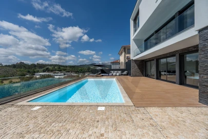 Moradia T4 para Venda em Rendufinho