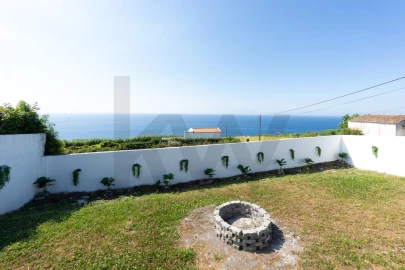 Moradia T3 para Venda em Ponta Garça