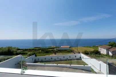 Moradia T3 para Venda em Ponta Garça