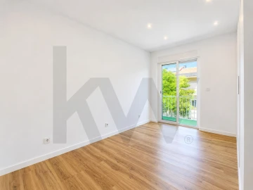 Apartamento T2 para Venda em Alfragide