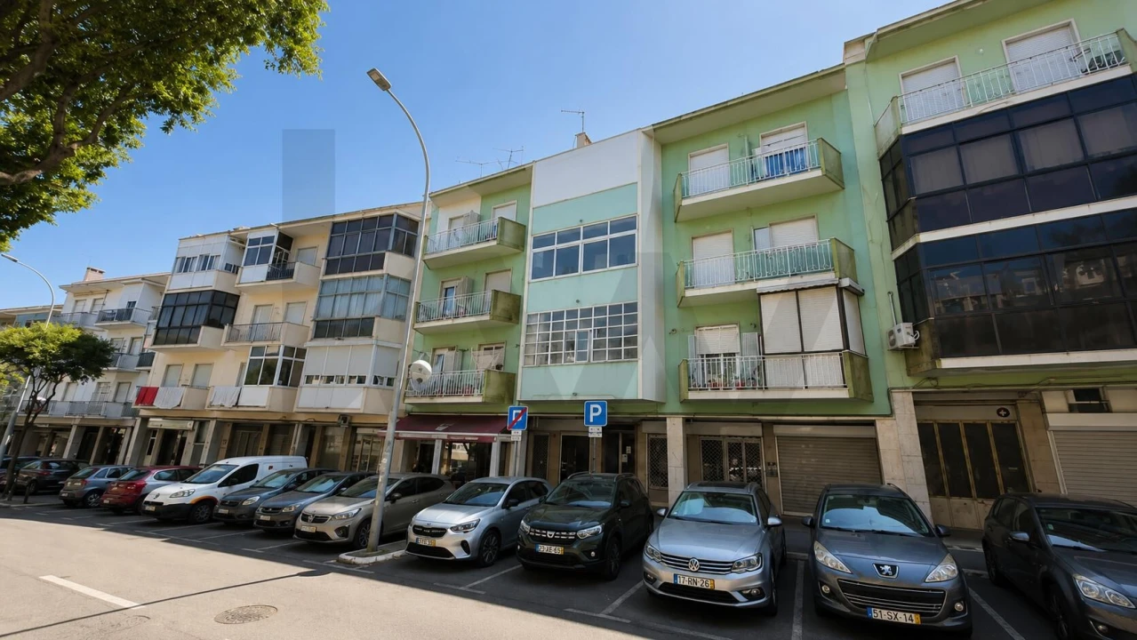 Apartamento T2 para Venda em Alfragide Foto 14