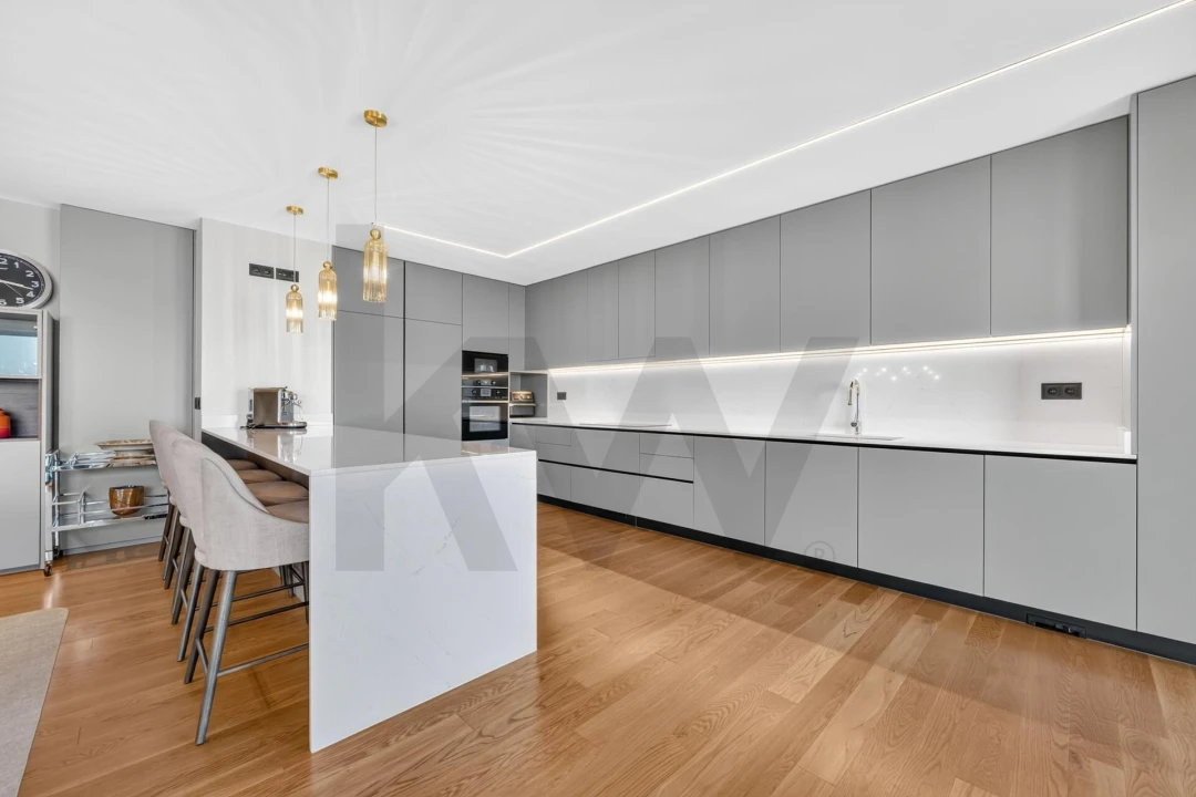 Apartamento T4 para Venda em São Martinho Foto 11