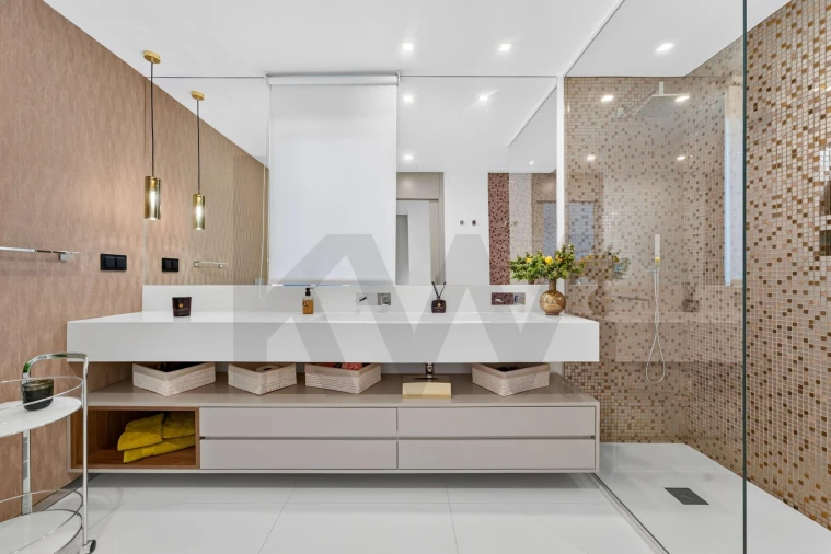 Apartamento T4 para Venda em São Martinho Foto 28