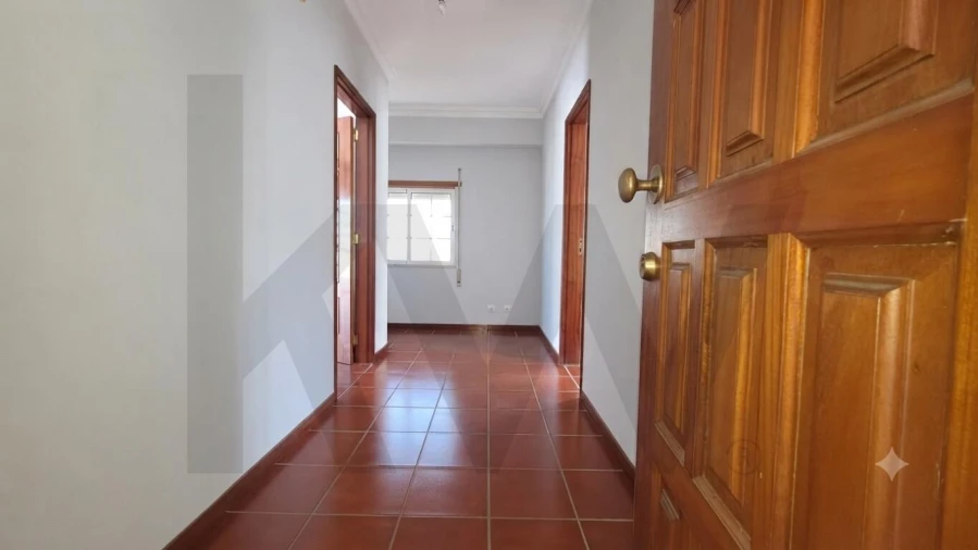 Apartamento T2 para Venda em Carapinheira Foto 4
