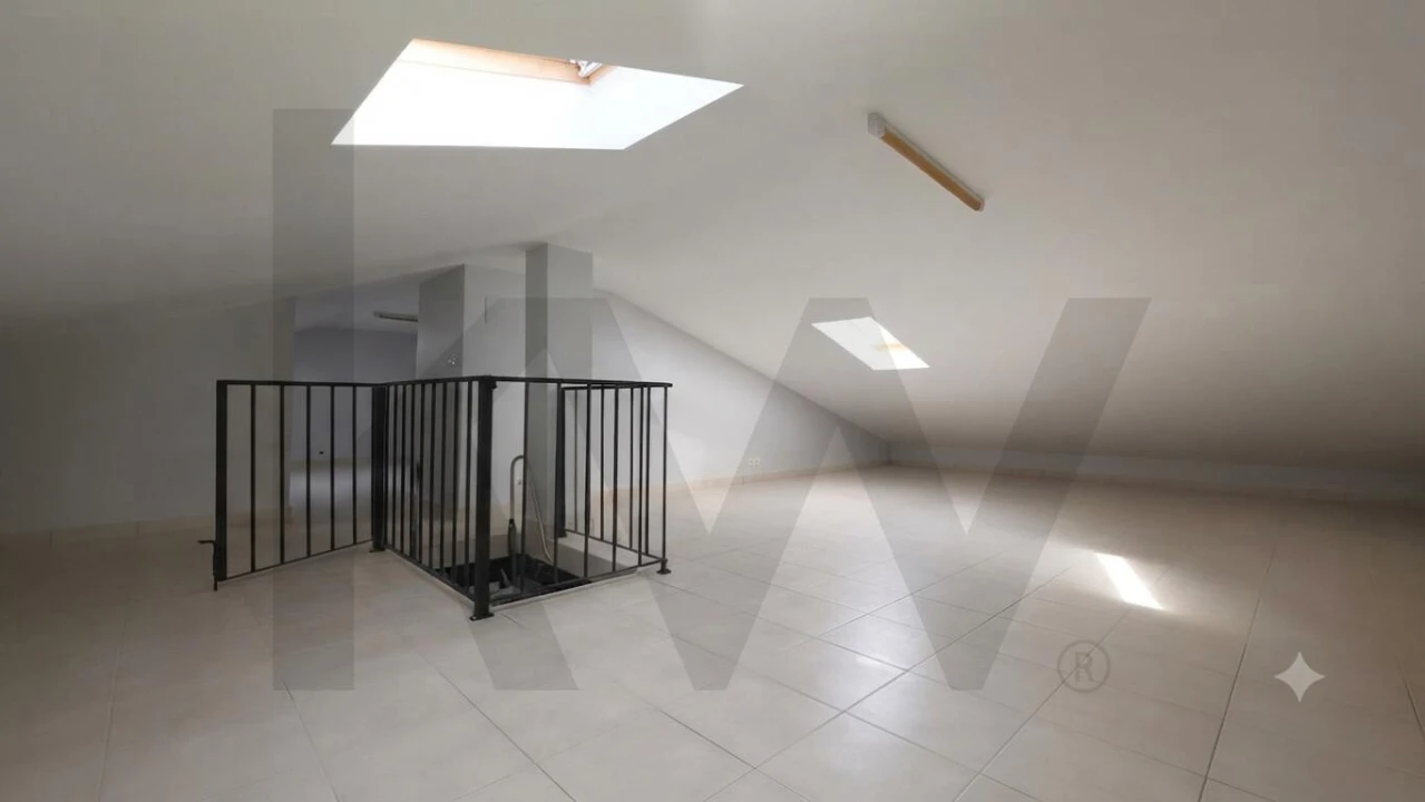 Apartamento T2 para Venda em Carapinheira Foto 16
