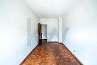 Apartamento T3 para Venda em São Domingos de Benfica