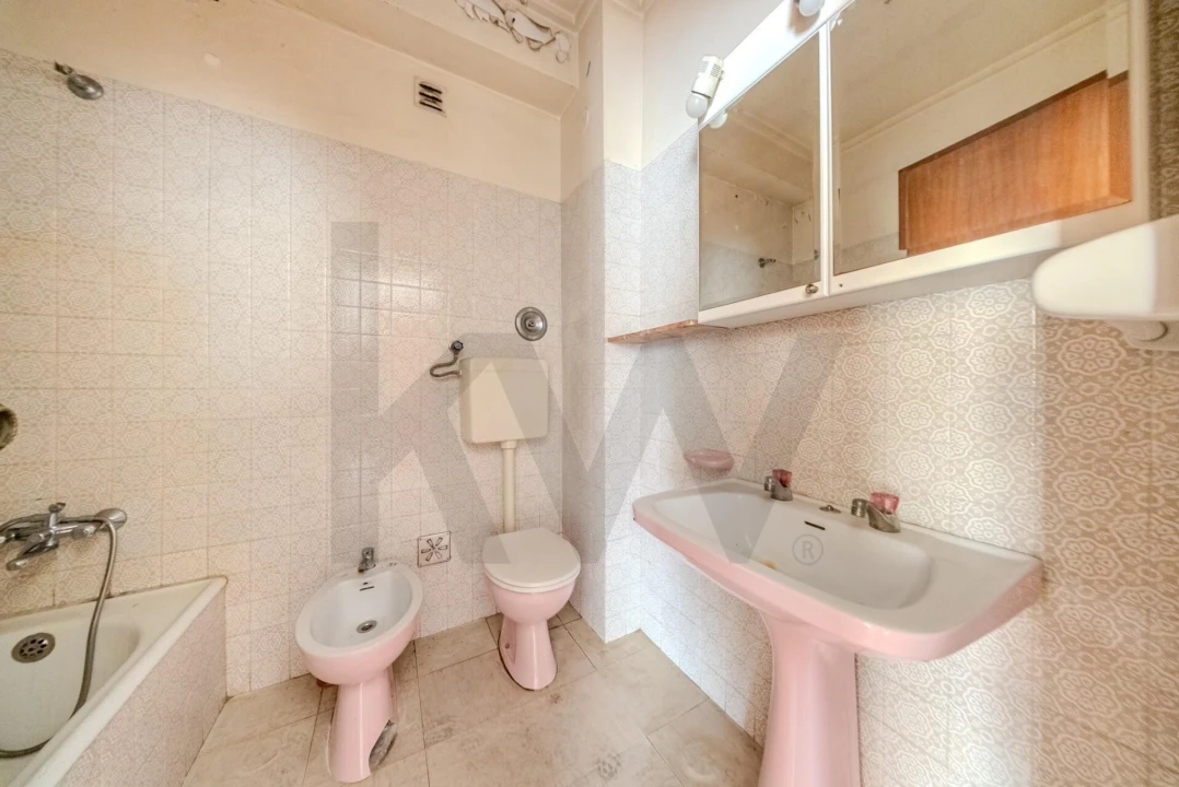 Apartamento T3 para Venda em São Domingos de Benfica Foto 18