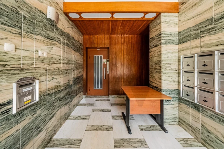 Apartamento T3 para Venda em São Domingos de Benfica Foto 26