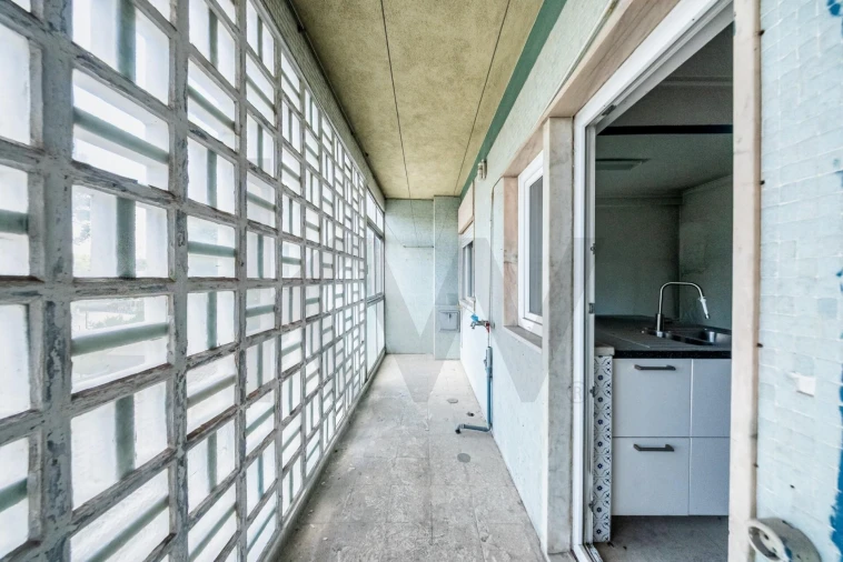 Apartamento T3 para Venda em São Domingos de Benfica Foto 9