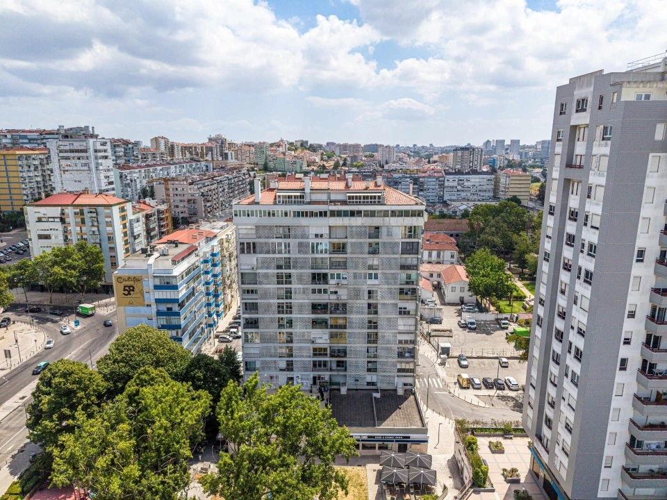 Apartamento T3 para Venda em São Domingos de Benfica Foto 24