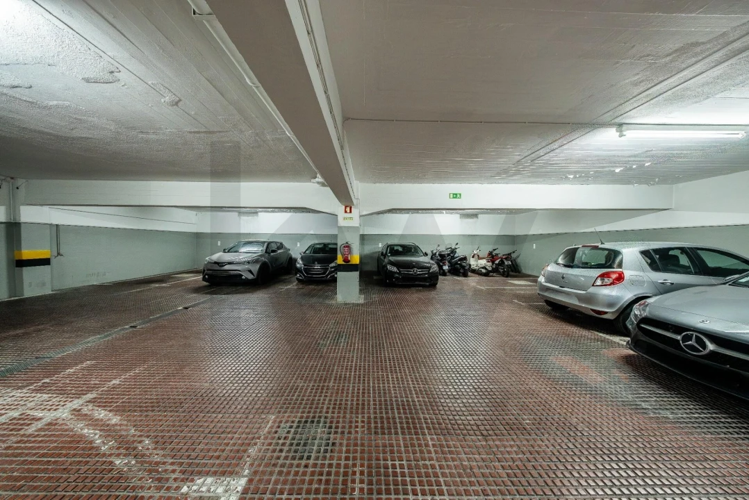 Apartamento T3 para Venda em São Domingos de Benfica Foto 28