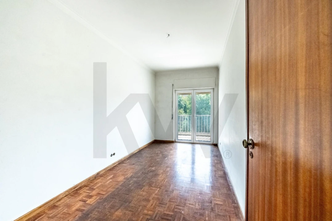 Apartamento T3 para Venda em São Domingos de Benfica Foto 21