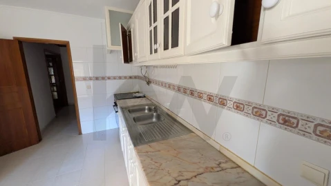 Apartamento T2 para Venda em Algueirão-Mem Martins