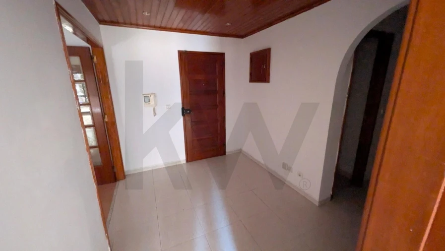 Apartamento T2 para Venda em Algueirão-Mem Martins Foto 7