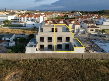 Moradia T3 para Venda em Atouguia da Baleia