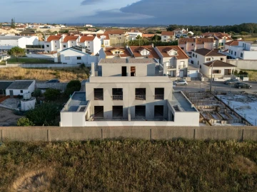 Moradia T3 para Venda em Atouguia da Baleia