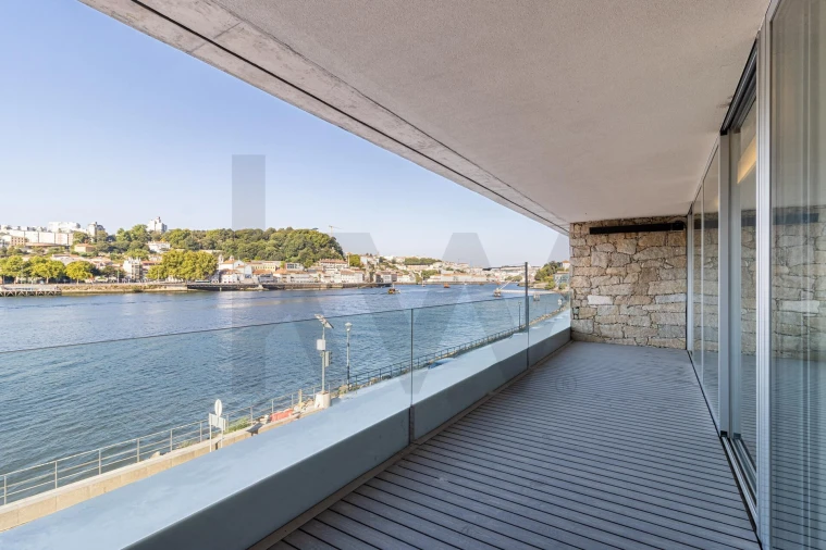 Apartamento T3 para Venda em Santa Marinha e São Pedro da Afurada Foto 3