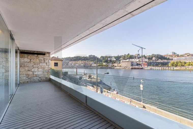 Apartamento T3 para Venda em Santa Marinha e São Pedro da Afurada Foto 2