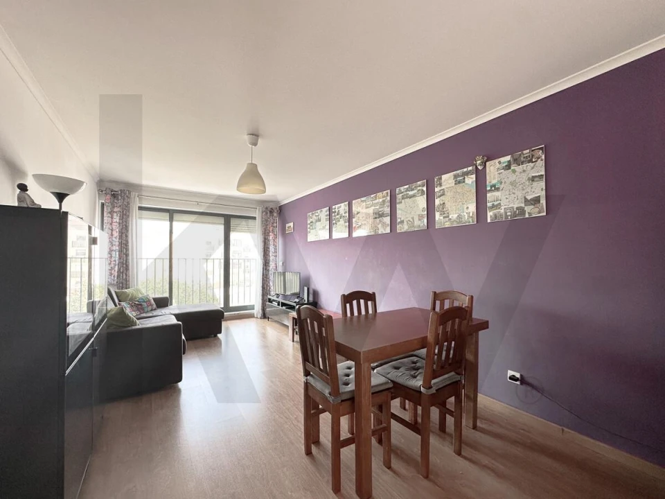 Apartamento T2 para Venda em Odivelas Foto 3