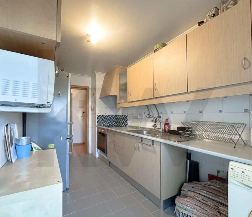 Apartamento T2 para Venda em Odivelas Foto 8