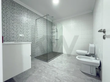 Apartamento T2 para Venda em Vila Franca do Campo (São Pedro)