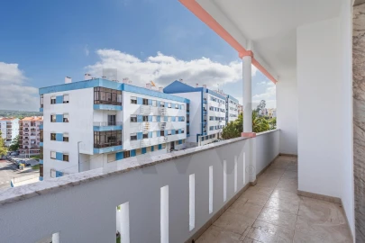 Moradia T5 para Venda em Agualva e Mira-Sintra