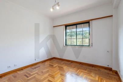 Moradia T5 para Venda em Agualva e Mira-Sintra