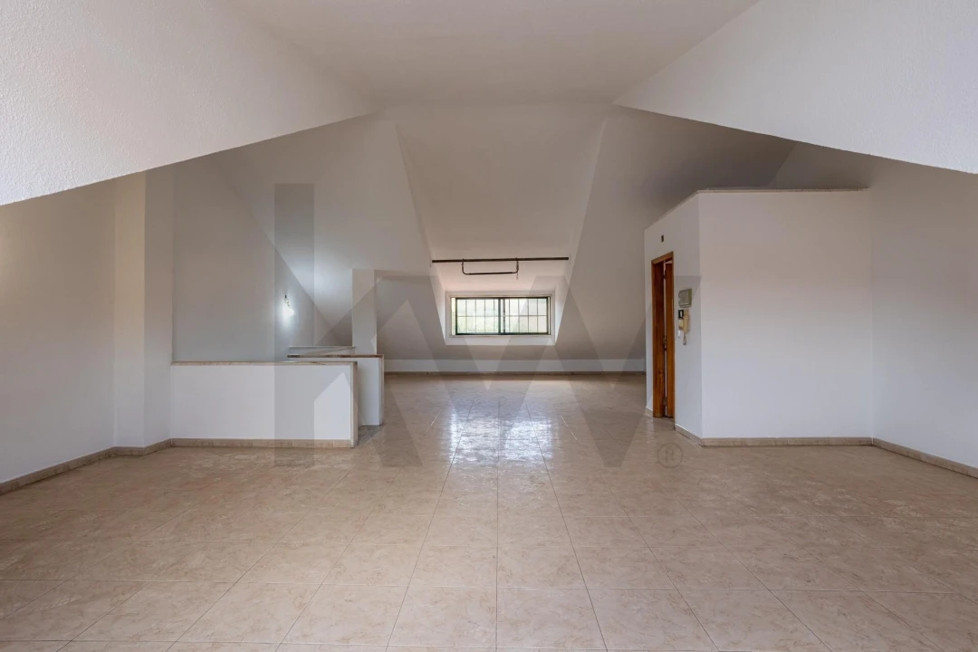 Moradia T5 para Venda em Agualva e Mira-Sintra Foto 22