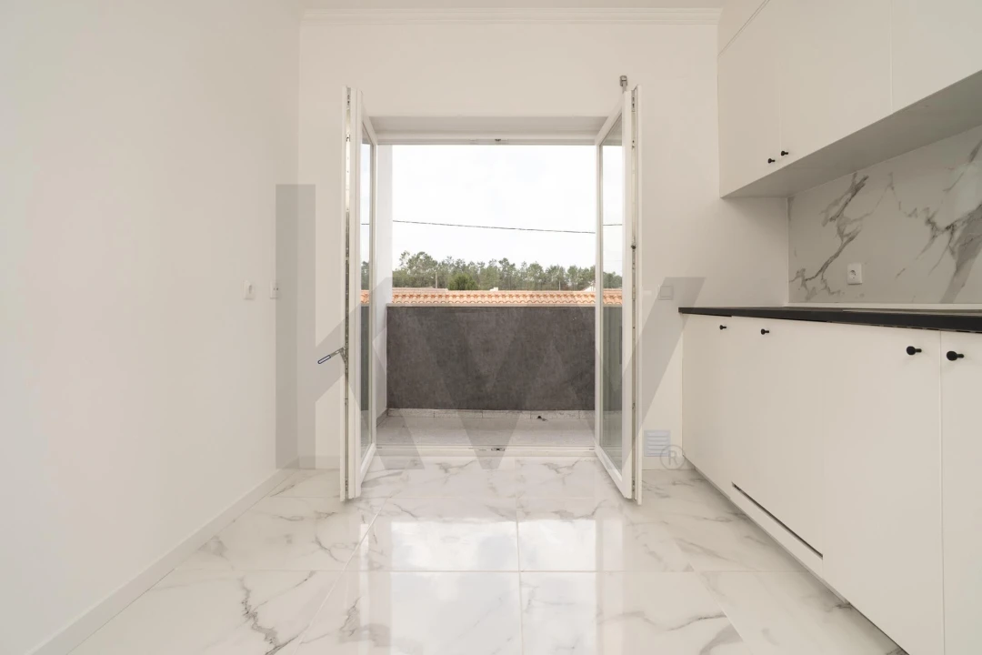 Apartamento T3 para Venda em Batalha Foto 9