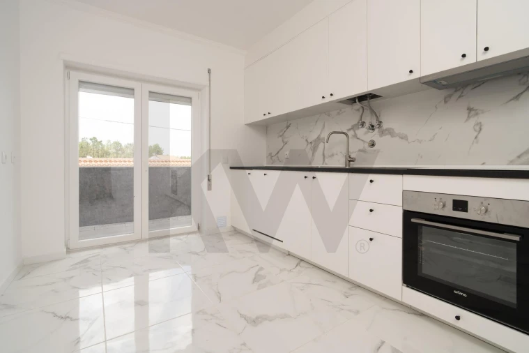 Apartamento T3 para Venda em Batalha Foto 10