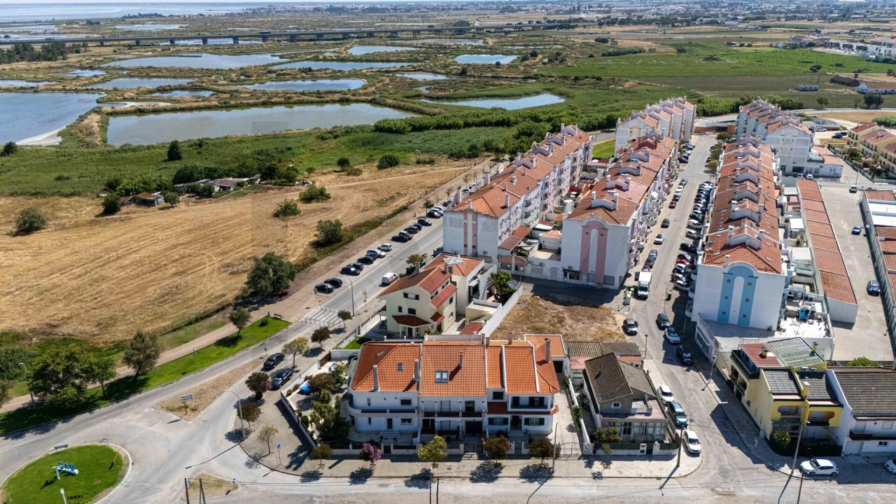 Moradia T5 para Venda em Samouco Foto 55