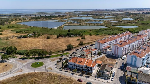 Moradia T5 para Venda em Samouco