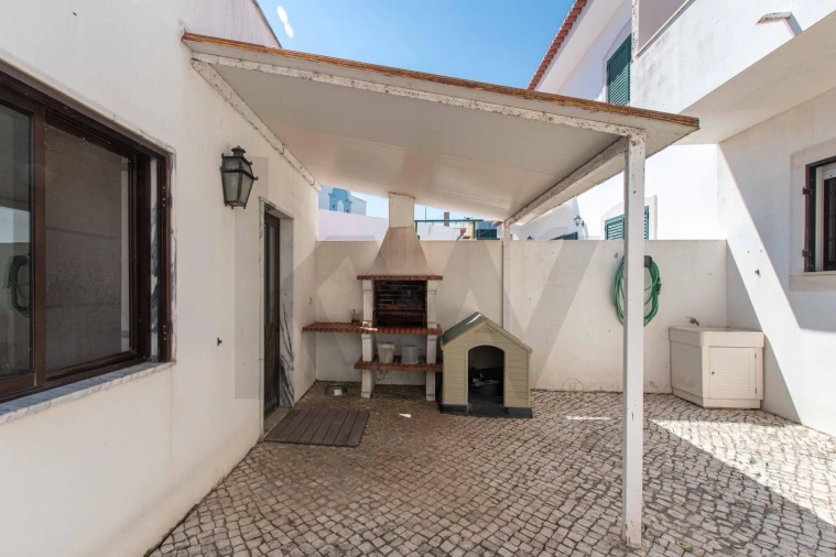Moradia T5 para Venda em Samouco Foto 6