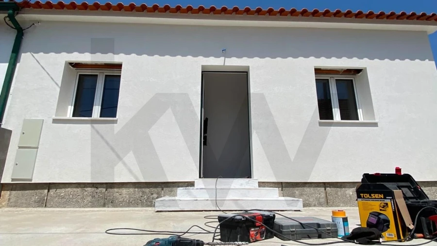 Moradia T2 para Venda em Sé Nova, Santa Cruz, Almedina e São Bartolomeu