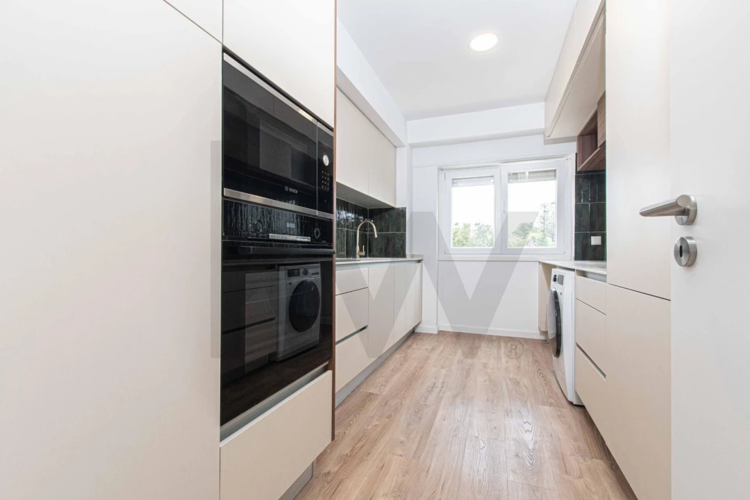 Apartamento T3 para Venda em Carcavelos e Parede Foto 2