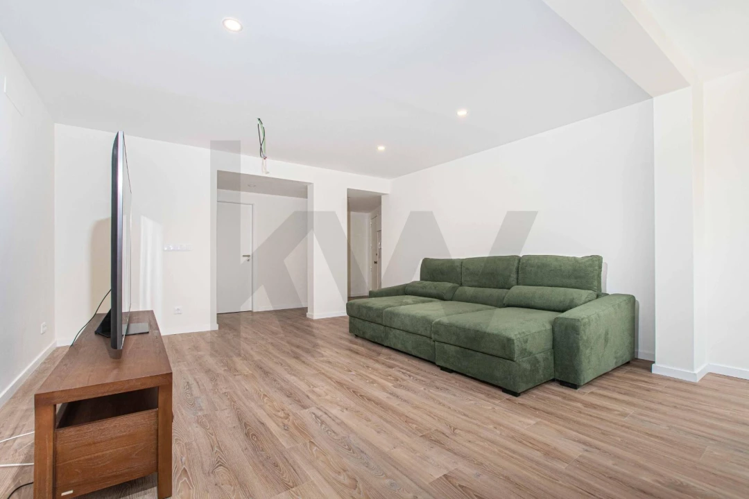 Apartamento T3 para Venda em Carcavelos e Parede Foto 7
