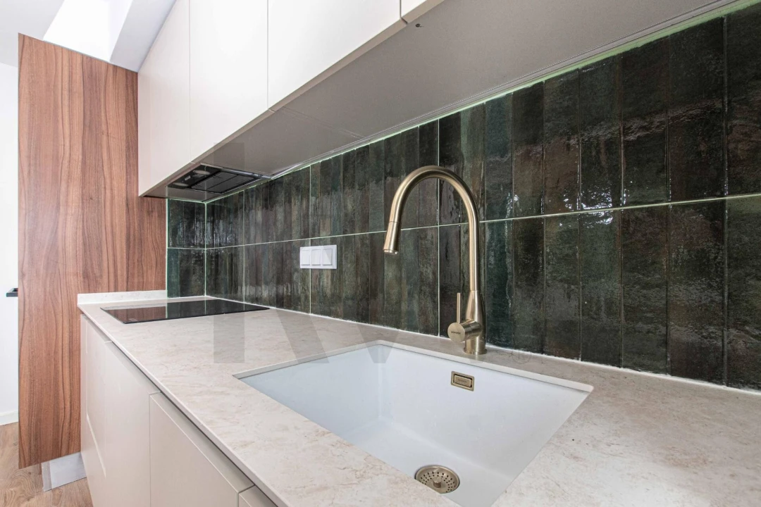 Apartamento T3 para Venda em Carcavelos e Parede Foto 3