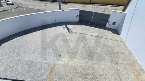 Moradia T3 para Venda em São Felix da Marinha