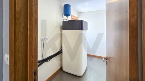 Moradia T3 para Venda em São Felix da Marinha