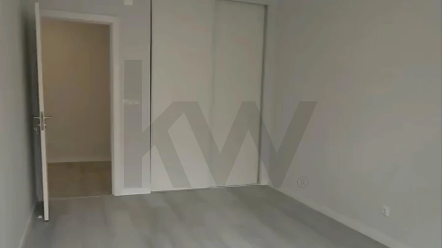 Apartamento T2 para Venda em Oeiras e São Julião da Barra, Paço de Arcos e Caxias Foto 4
