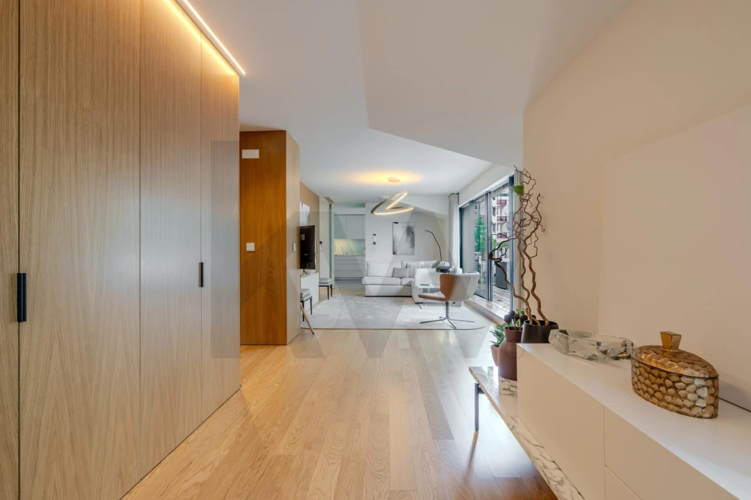 Apartamento T4 para Arrendamento em Campo de Ourique Foto 12