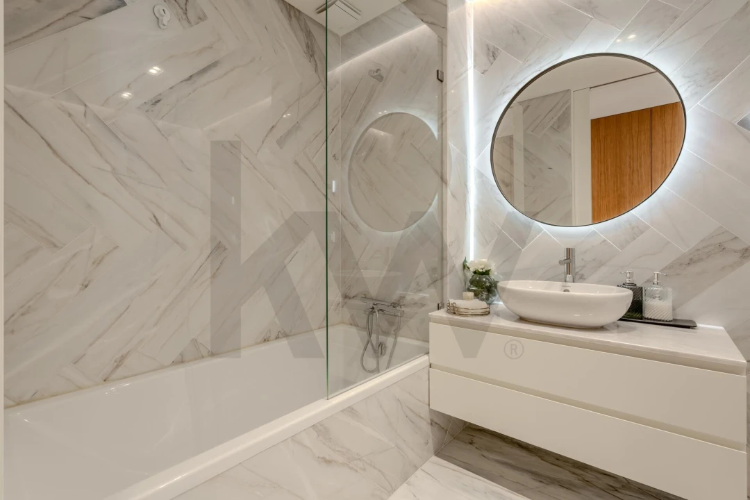 Apartamento T4 para Arrendamento em Campo de Ourique Foto 34