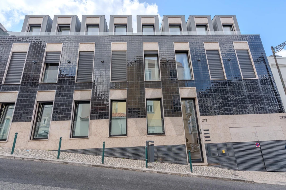 Apartamento T4 para Arrendamento em Campo de Ourique Foto 46