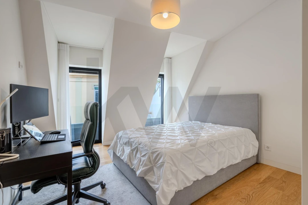 Apartamento T4 para Arrendamento em Campo de Ourique Foto 29