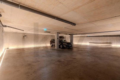 Apartamento T4 para Arrendamento em Campo de Ourique